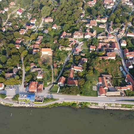 Family Apartman Ana - Star Golubac Bagian luar foto