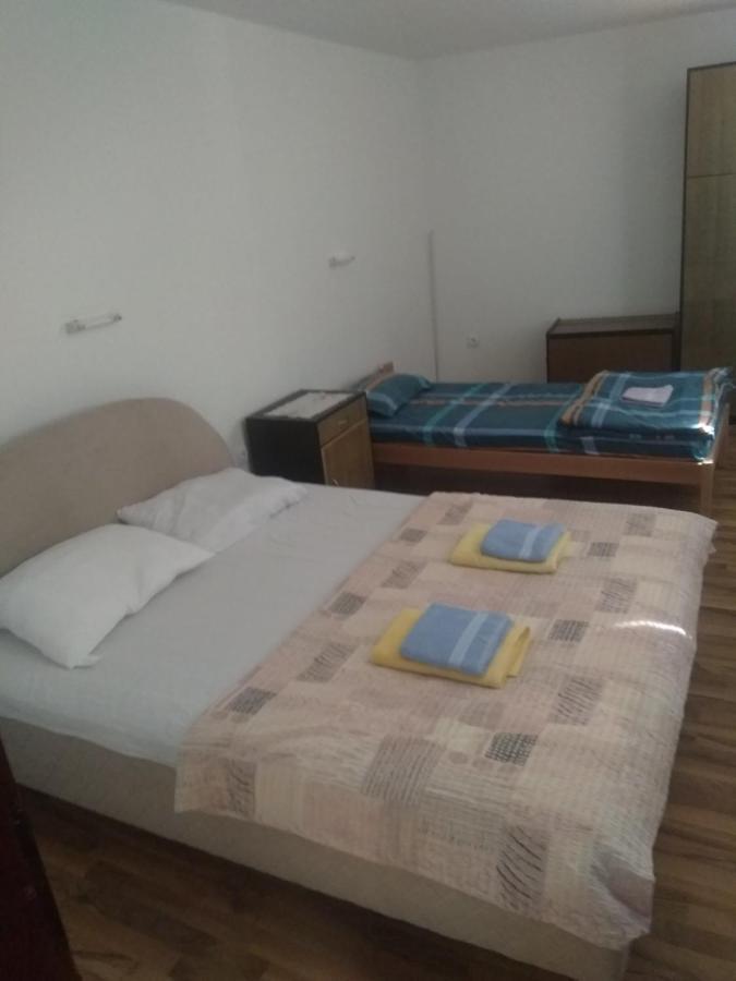 Family Apartman Ana - Star Golubac Bagian luar foto